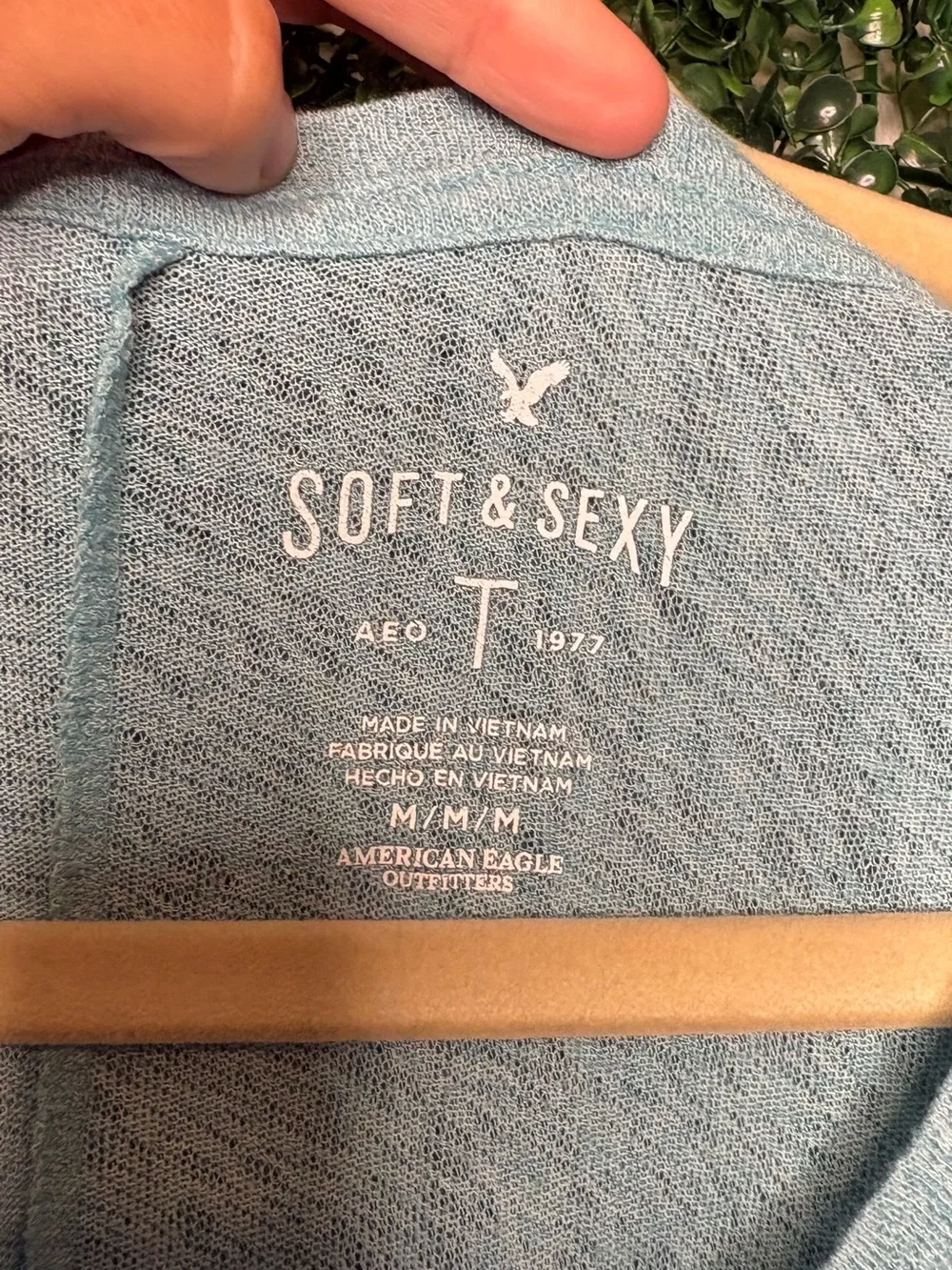 American Eagle Outfitters Heather Light Blue V‑Neck Pocket Tee - Picture 2 of 3